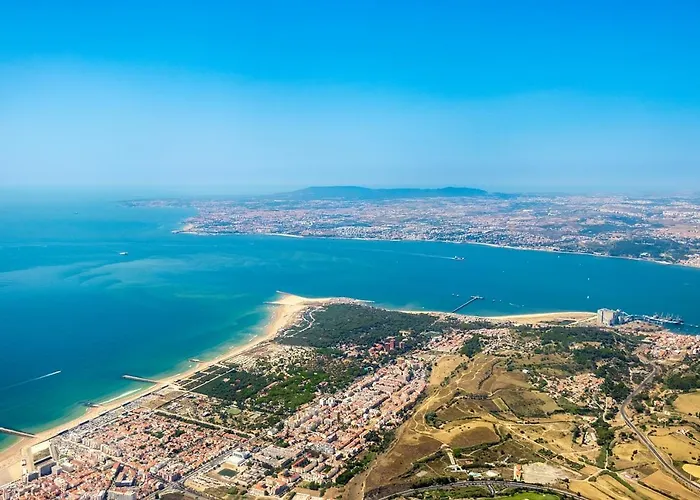 Atlantic Hostal Costa da Caparica