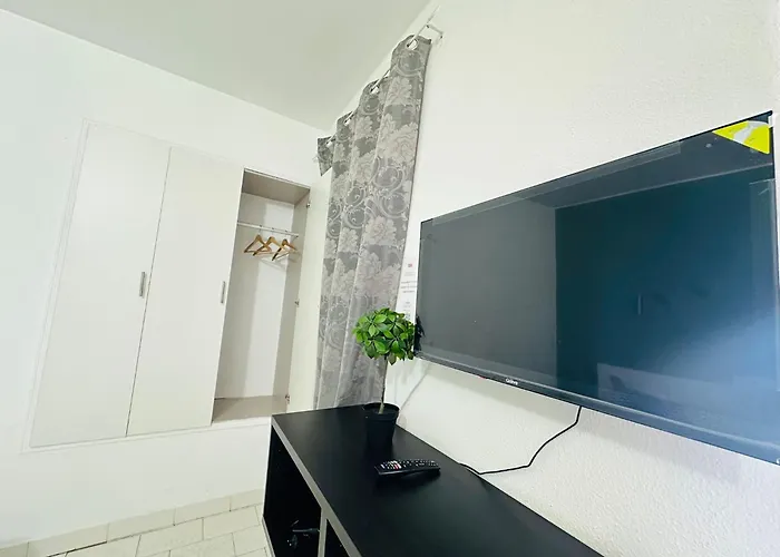 Atlantic Hostal Costa da Caparica